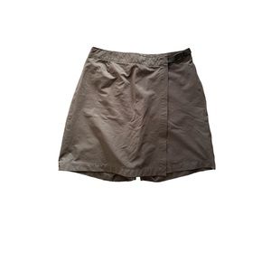 Woolrich nylon/spandex skort buckle waist dark gray sz 6